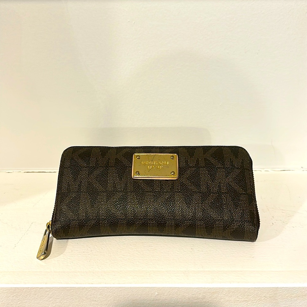 Michael Kors Signature Logo Print Zip Around Continental Wallet